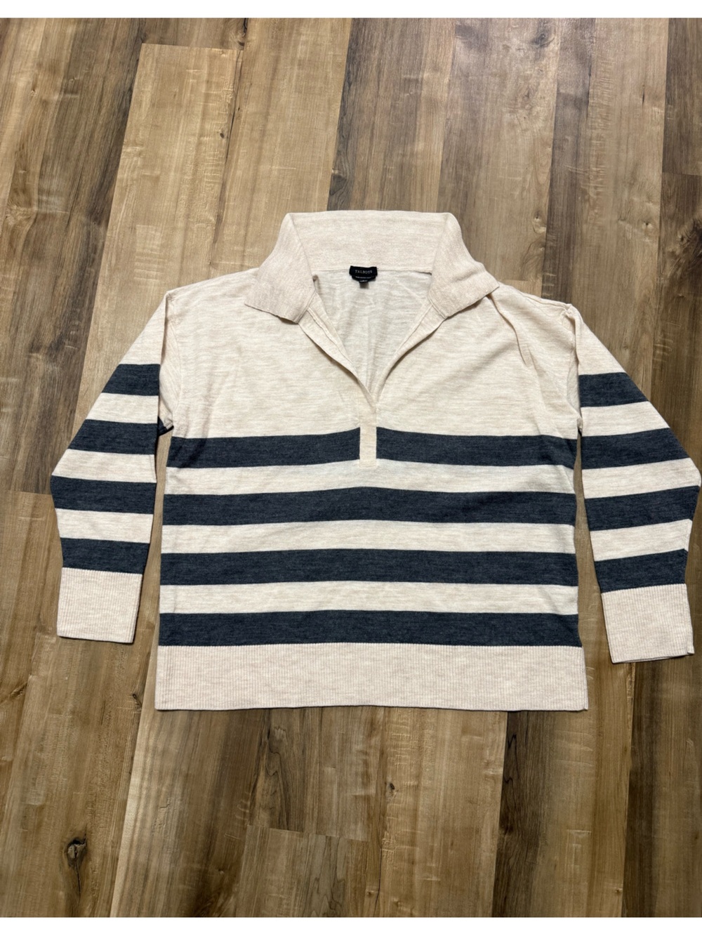 Talbots Cream and Gray Striped V-Neck Pullover Merino Sweater L